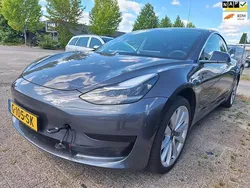 Grijs Gebruikt 2019 Tesla Model 3 Standard Range Sedan | € 10.500