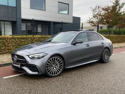 Grijs, metallic lak Gebruikt 2023 Mercedes C300 AMG line Sedan | € 53.950 (Super prijs)