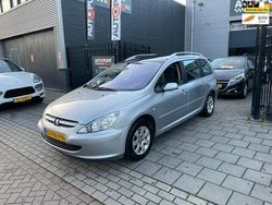 Grijs Gebruikt 2004 Peugeot 307 MPV | € 999 (Eerlijke prijs)