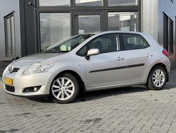 Grijs Gebruikt 2007 Toyota Auris Business Edition Hatchback | € 3.550