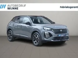 Grijs Gebruikt 2023 Peugeot 2008 GT SUV | € 26.950 (Eerlijke prijs)