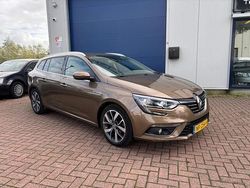 Bruin Gebruikt 2017 Renault Mégane GrandTour Bose Edition Stationwagen | € 7.999 (Eerlijke prijs)