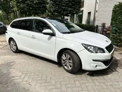 Wit Gebruikt 2014 Peugeot 308 MPV | € 4.500 (Eerlijke prijs)