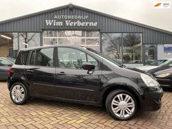 Zwart Gebruikt 2010 Renault Grand Modus Dynamique MPV | € 5.950 (Iets duurder)