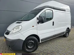 Wit Gebruikt 2014 Opel Vivaro Van | € 5.445