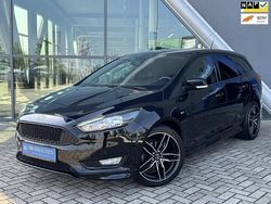 Zwart Gebruikt 2018 Ford Focus ST-Line Stationwagen | € 11.950 (Goede deal)