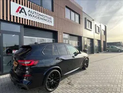 Zwart Gebruikt 2022 BMW X5 SUV | € 62.499 (Eerlijke prijs)