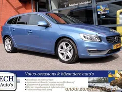 Blauw Gebruikt 2013 Volvo V60 Summum Stationwagen | € 10.950 (Eerlijke prijs)