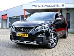 Zwart Gebruikt 2017 Peugeot 5008 GT MPV | € 23.750