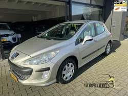 Grijs, metallic lak Gebruikt 2008 Peugeot 308 Hatchback | € 2.899 (Eerlijke prijs)