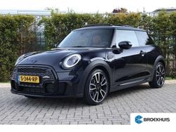 Blauw Gebruikt 2023 Mini John Cooper Works Hatchback | € 26.900 (Eerlijke prijs)