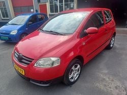 Rood Gebruikt 2006 VW Fox Hatchback | € 1.200 (Eerlijke prijs)