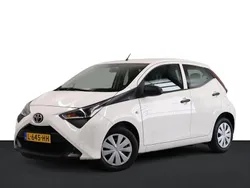 Wit Gebruikt 2021 Toyota Aygo Hatchback | € 11.950 (Eerlijke prijs)