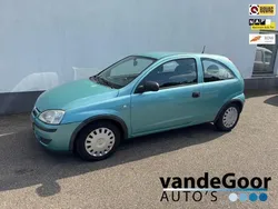 Groen, metallic lak Gebruikt 2005 Opel Corsa Hatchback | € 1.250 (Eerlijke prijs)