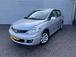 Grijs Gebruikt 2010 Nissan Tiida Sedan | € 3.250