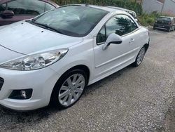 Wit Gebruikt 2010 Peugeot 207 Cabriolet | € 7.000 (Duur)