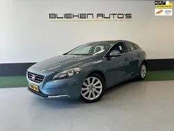 Blauw Gebruikt 2013 Volvo V40 Summum Stationwagen | € 4.250 (Eerlijke prijs)