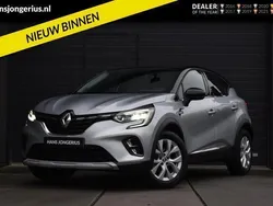 Grijs Gebruikt 2022 Renault Captur Intens SUV | € 22.949 (Eerlijke prijs)