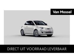 Wit Nieuw 2025 Fiat 500e Red Hatchback | € 34.740 (Eerlijke prijs)
