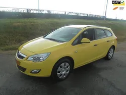 Geel Gebruikt 2011 Opel Astra Edition Stationwagen | € 1.950 (Goede deal)