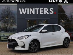 Wit Gebruikt 2022 Toyota Yaris Hybrid Hatchback | € 22.945 (Eerlijke prijs)