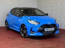 Blauw, metallic lak Nieuw 2025 Toyota Yaris Edition Hatchback | € 30.840 (Eerlijke prijs)