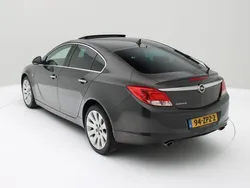 Grijs Gebruikt 2013 Opel Insignia Cosmo Hatchback | € 12.550
