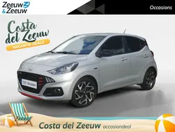 Sleek silver metallic (rys) Gebruikt 2021 Hyundai i10 N Line Hatchback | € 17.250 (Eerlijke prijs)