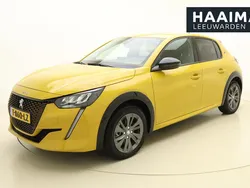 Geel Gebruikt 2022 Peugeot e-208 Allure Hatchback | € 24.945 (Iets duurder)