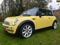 Geel Gebruikt 2002 Mini Cooper Chili Hatchback | € 2.299 (Super prijs)
