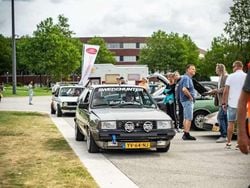 Grijs Gebruikt 1990 Volvo 240 Hatchback | € 3.500