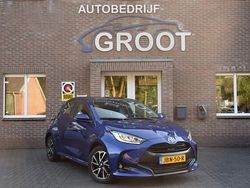 Blauw Gebruikt 2022 Toyota Yaris Hatchback | € 19.750 (Goede deal)
