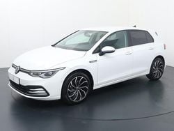 Wit Gebruikt 2020 VW Golf VIII Style Hatchback | € 23.840 (Eerlijke prijs)