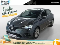 Gris titanium kpn (donker grijs) Gebruikt 2021 Renault Clio V Intens Hatchback | € 19.895 (Eerlijke prijs)