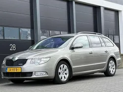 Beige Gebruikt 2011 Skoda Superb GreenLine Stationwagen | € 3.950 (Eerlijke prijs)