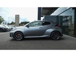 Grijs Nieuw 2024 Toyota Yaris Premium Hatchback | € 55.950