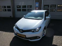 Wit Gebruikt 2018 Toyota Auris Hatchback | € 17.450 (Eerlijke prijs)