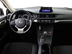 Grijs, metallic lak Gebruikt 2015 Lexus CT200h Hatchback | € 15.945 (Iets duurder)