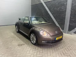 Bruin Gebruikt 2013 VW Beetle Design Cabriolet | € 14.800 (Eerlijke prijs)