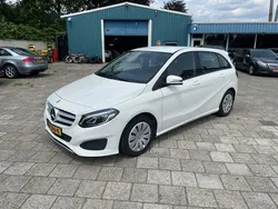 Wit Gebruikt 2016 Mercedes B160 Ambition MPV | € 16.450 (Duur)