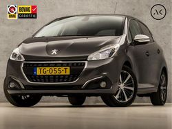 Grijs Gebruikt 2018 Peugeot 208 Allure Hatchback | € 11.945 (Iets duurder)