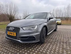 Grijs Gebruikt 2015 Audi A3 e-tron Hatchback | € 16.500 (Eerlijke prijs)