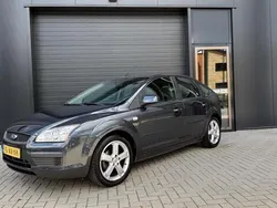Grijs Gebruikt 2007 Ford Focus Trend Hatchback | € 1.950 (Goede deal)
