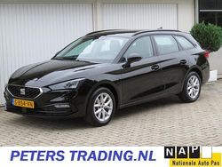 Zwart Gebruikt 2023 Seat Leon Reference Stationwagen | € 18.950 (Goede deal)