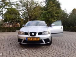 Zilver Gebruikt 2007 Seat Ibiza Hatchback | € 1.400 (Goede deal)