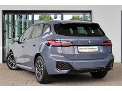 Sparkling copper grau metallic (grijs metallic) Gebruikt 2024 BMW 218 Active Tourer Comfort Edition MPV | € 41.950