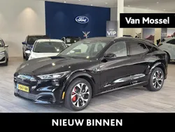 Zwart Gebruikt 2024 Ford Mustang Mach-E Premium SUV | € 38.945 (Goede deal)