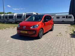 Oranje Gebruikt 2013 VW up! Groove Hatchback | € 6.250 (Iets duurder)