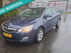 Blauw, metallic lak Gebruikt 2012 Opel Astra Edition Hatchback | € 2.749 (Goede deal)