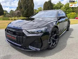 Zwart Gebruikt 2024 Audi RS6 Exclusive Stationwagen | € 209.950